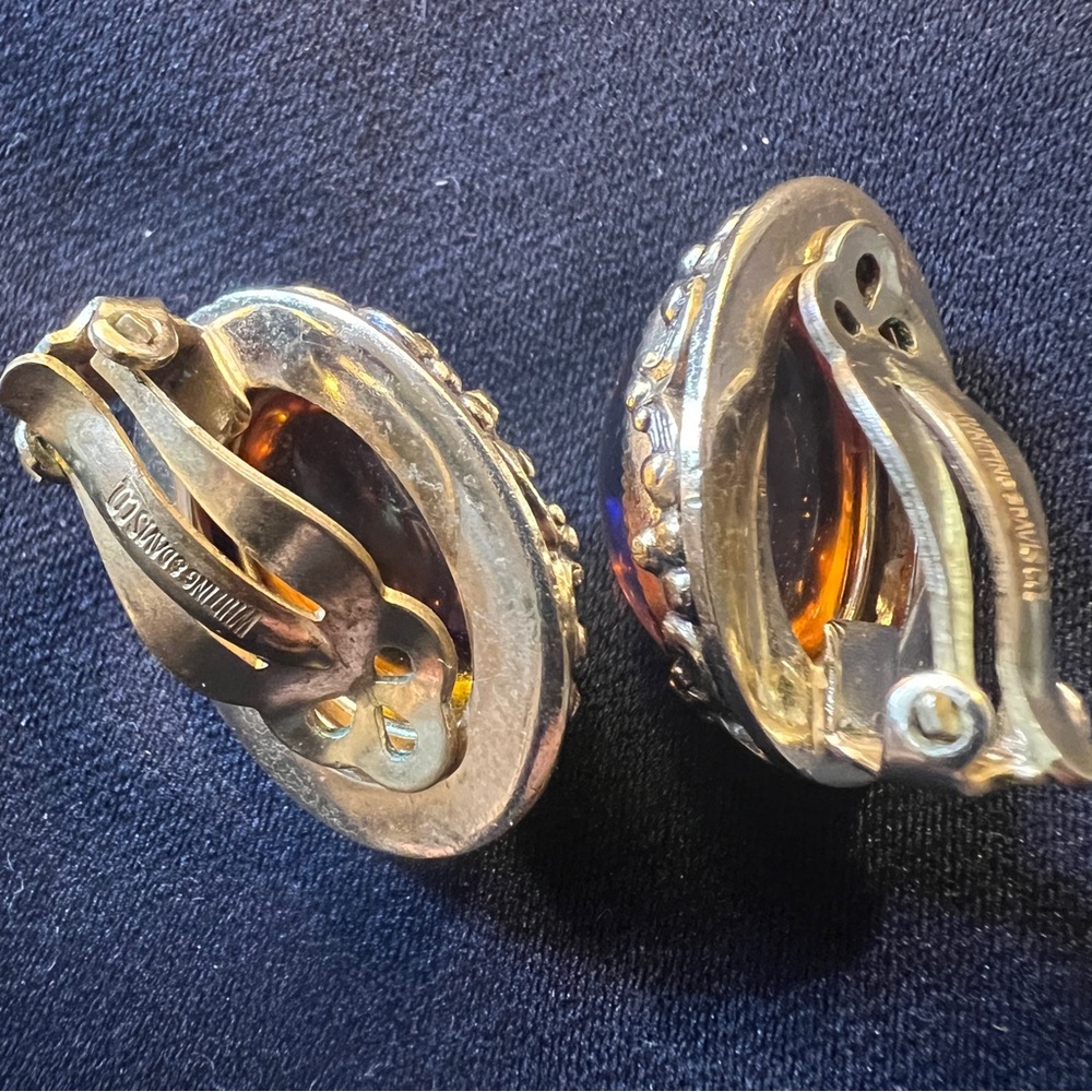Whiting & Davis Dragon’s Breath Jelly Belly Earrings - Picture 4 of 11